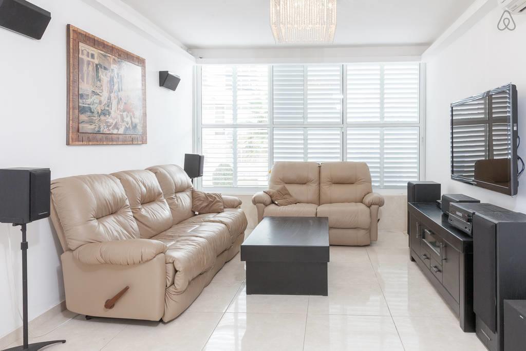 Vip Apartment Bat Yam Rom bilde