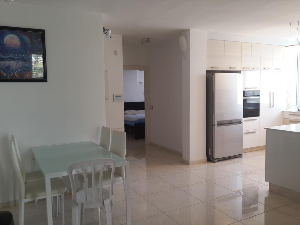 Vip Apartment Bat Yam Rom bilde