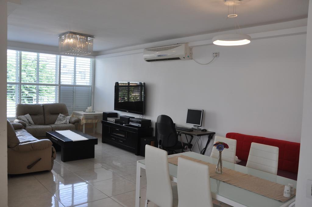 Vip Apartment Bat Yam Eksteriør bilde